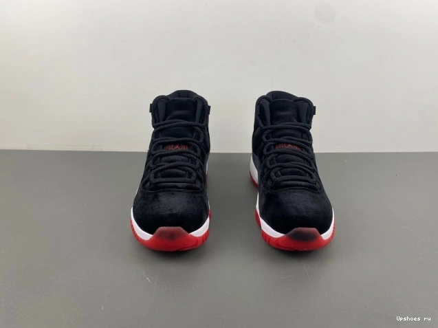 DB5457-061 Jordan Velvet Retro   Bred   11 1206